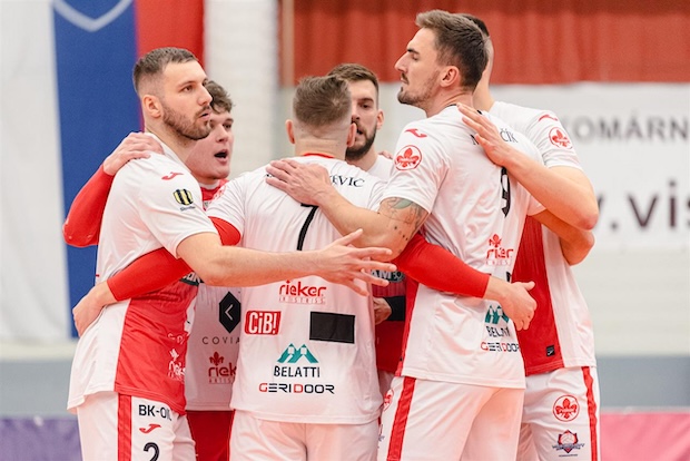 Komárno nevyužilo dve lopty na postup a s Näfelsom prehralo 2:3