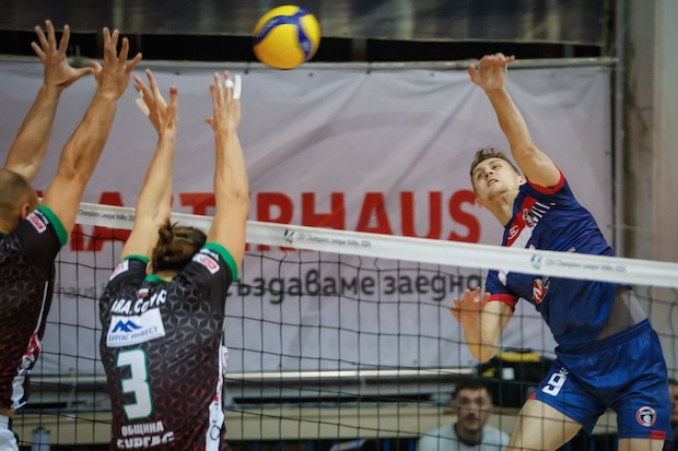 LEGIONÁRI: Vančo s CV Manacor líder v Španielsku