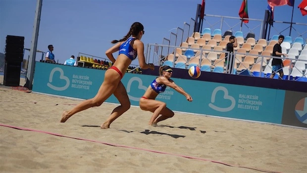 Reprezentácia žien v plážovom volejbale skončila na Nations Cupe v Turecku tretia