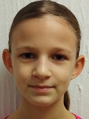 Viktória Ella Kaštanová