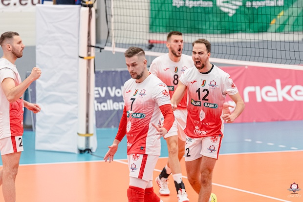 V päťsetovom zápase nešťastná prehra Komárna