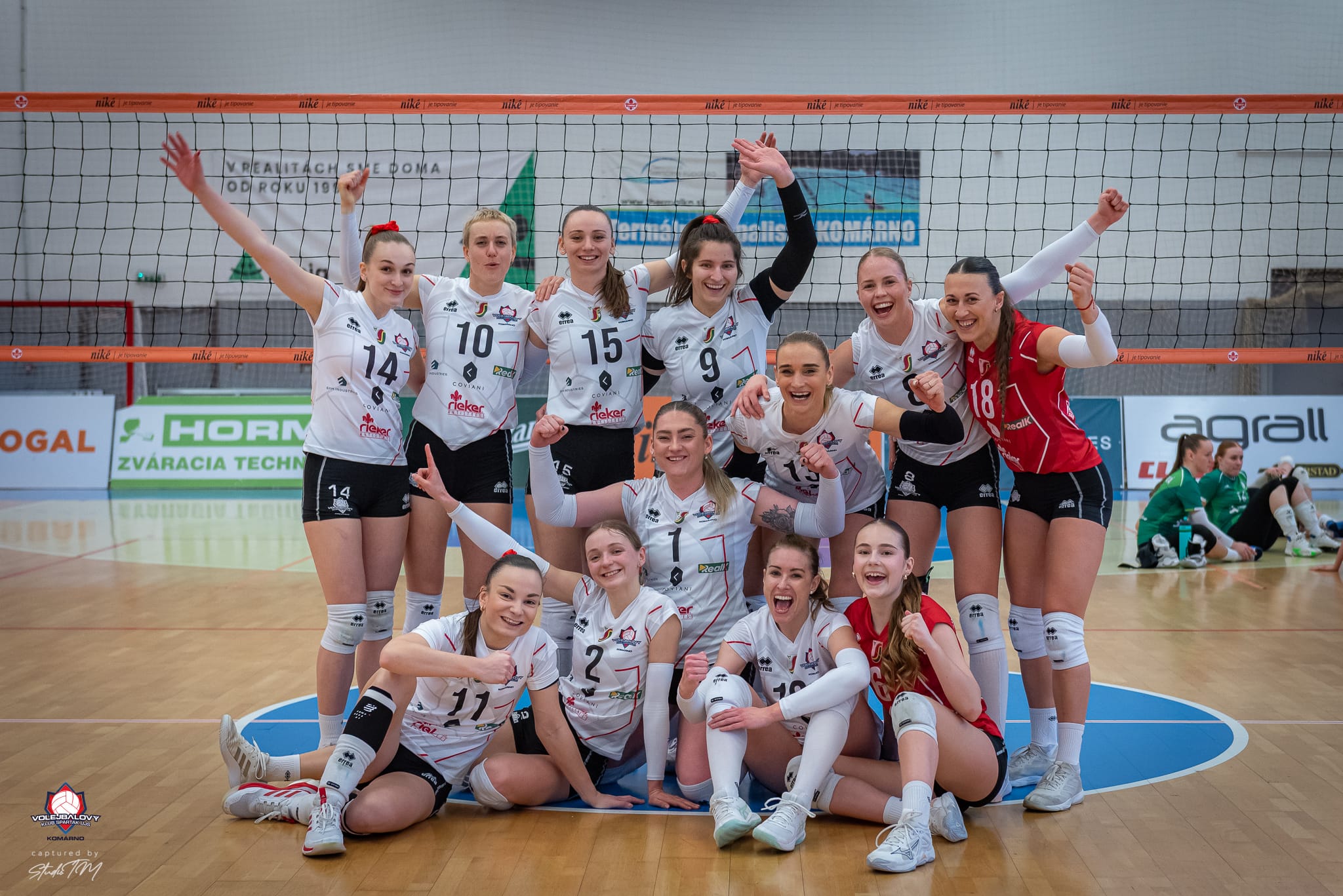 Komárňanky zdolali Pezinok 3:0